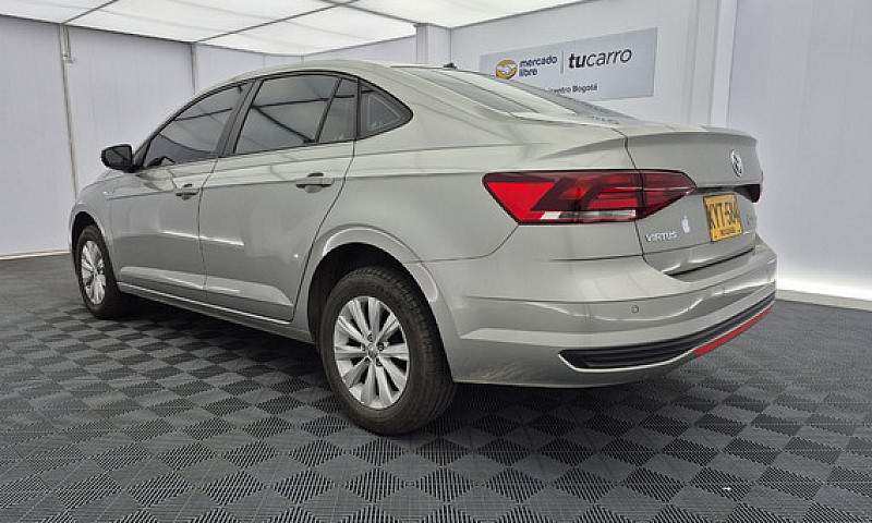 Volkswagen Virtus 1....
