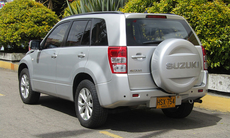 Suzuki Grand Vitara ...
