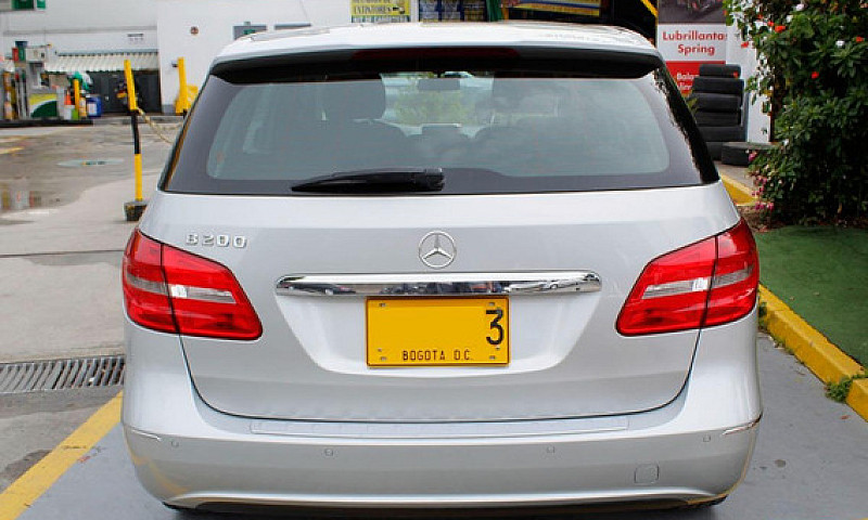 Mercedes-Benz Clase ...