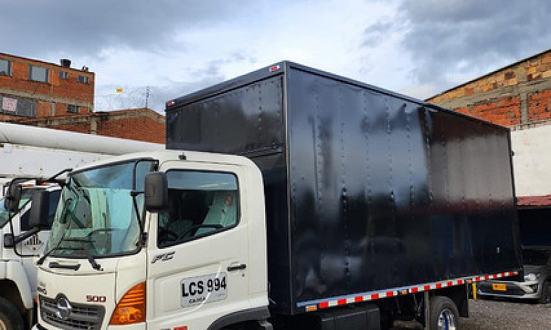 Furgon Hino 500 Fc9J...