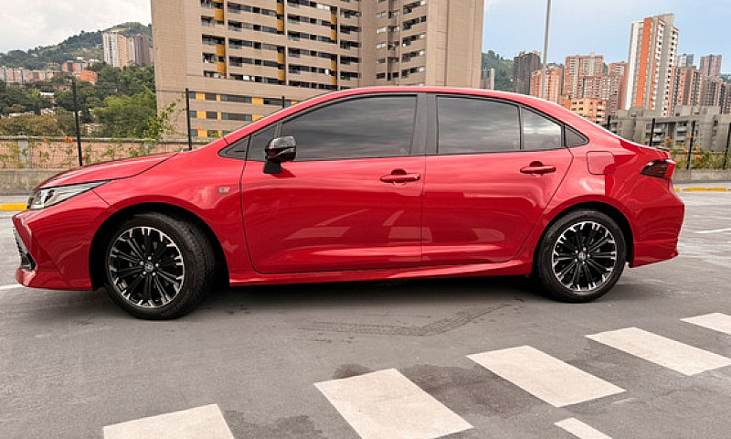 Toyota Corolla 2.0 R...
