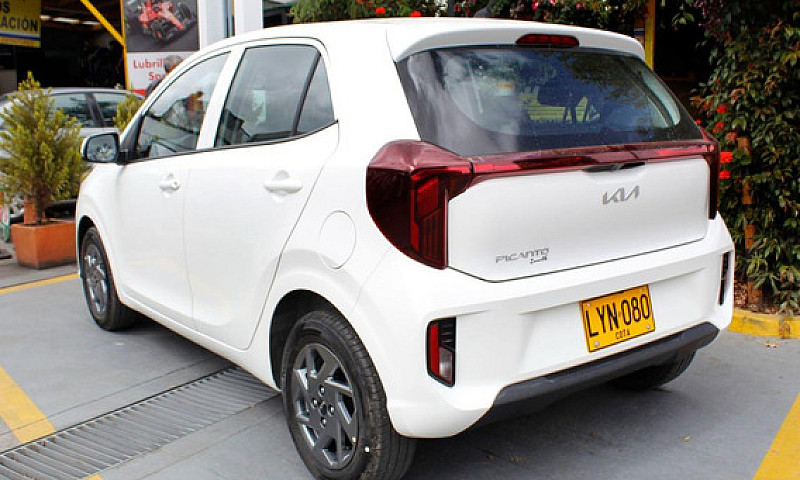 Kia Picanto Zenith 2...