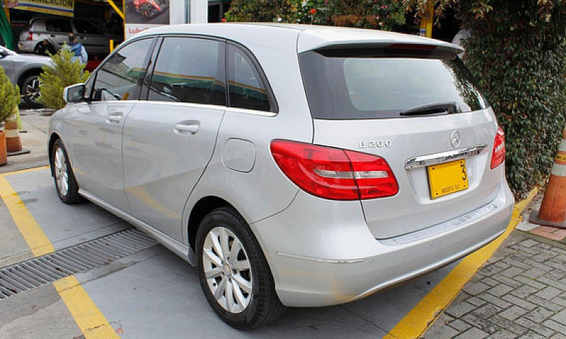 Mercedes-Benz Clase ...