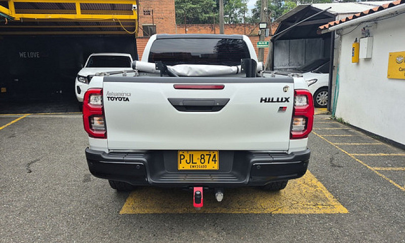 Toyota Hilux 2.8 Gr ...