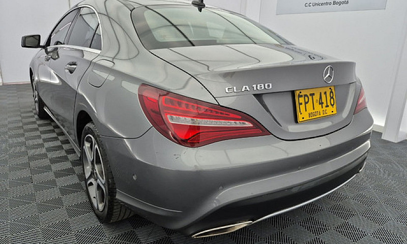 Mercedes-Benz Clase ...