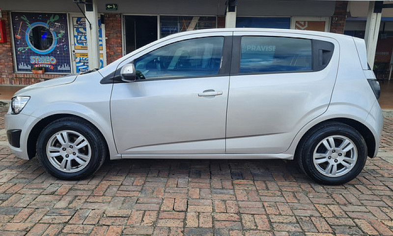 Chevrolet Sonic 1.6C...