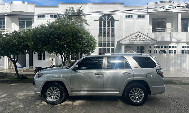 Toyota 4Runner 4.0 L...