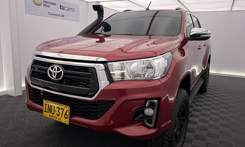 Toyota Hilux 2.8 Srx...