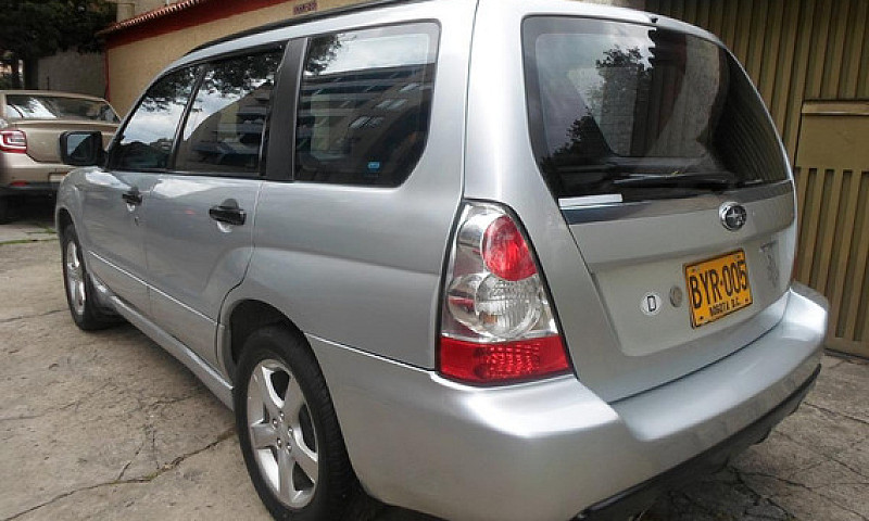 Subaru Forester 2.0 ...