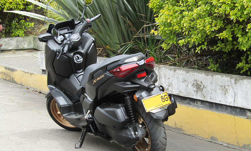 Yamaha X Max 300 At...