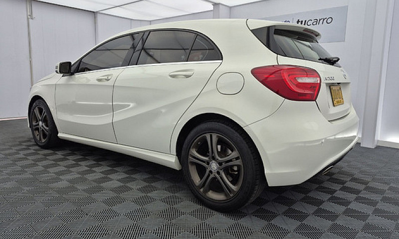 Mercedes-Benz Clase ...