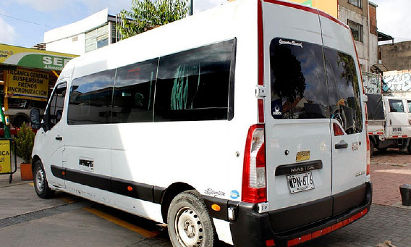 Renault Master 2400 ...