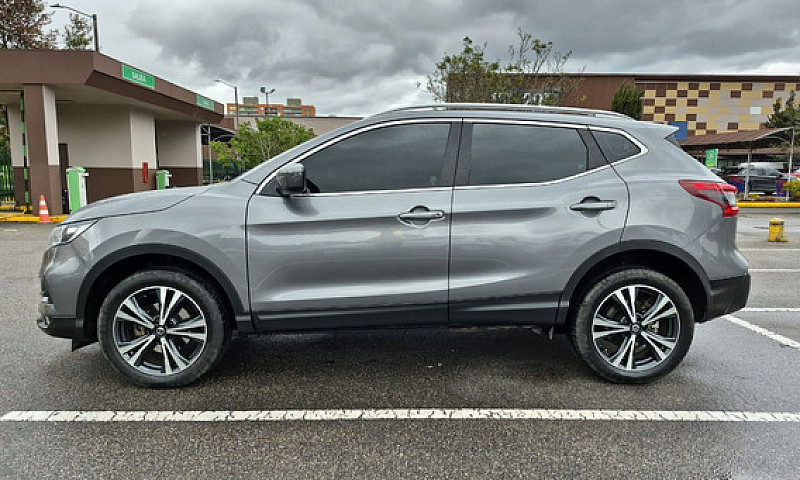 Nissan Qashqai 2.0 A...