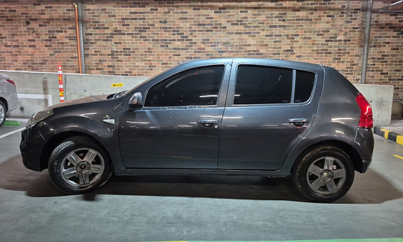 Renault Sandero 1.6 ...