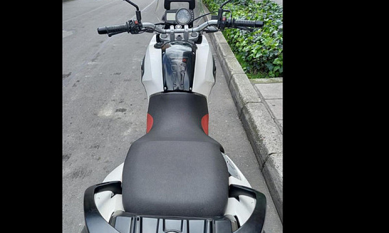 Bmw Gs 650 2014...