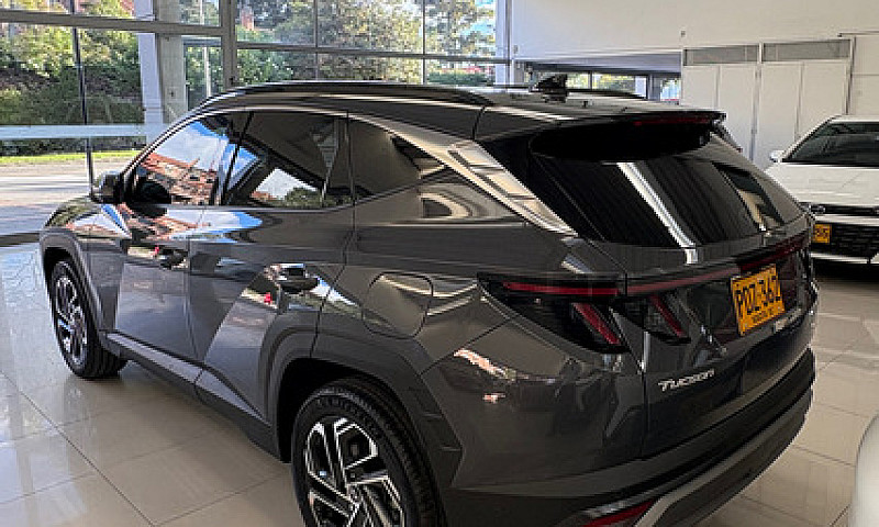 Hyundai Tucson Hibri...