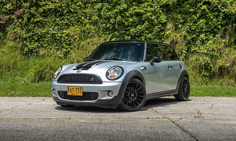 Mini Cooper 1.6 R56 ...