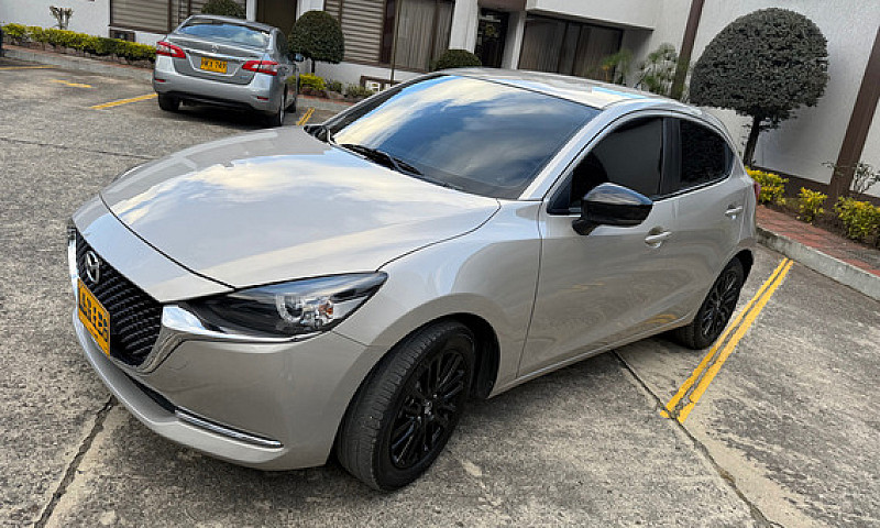 Mazda 2 1.5 Touring...