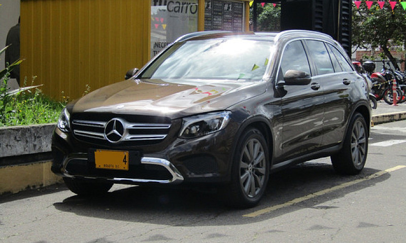 Mercedes-Benz Clase ...