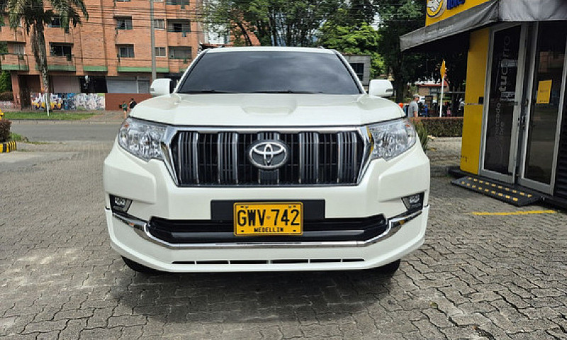 Toyota Prado 3.0 Tx-...