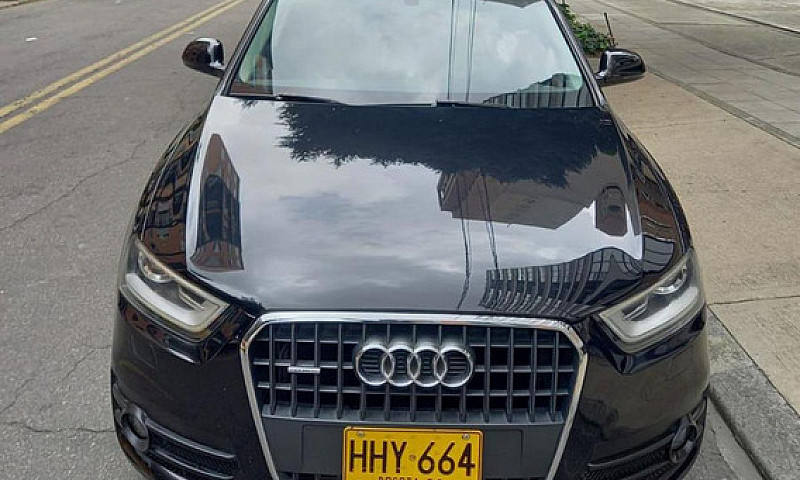Audi Q3 2.0T Quattro...