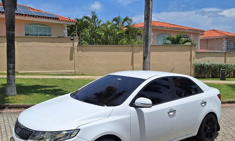 Kia Cerato Forte 1.6...