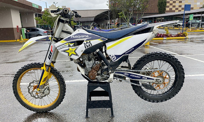 Husqvarna 250 ...
