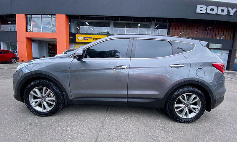 Hyundai Santa Fe 2.4...