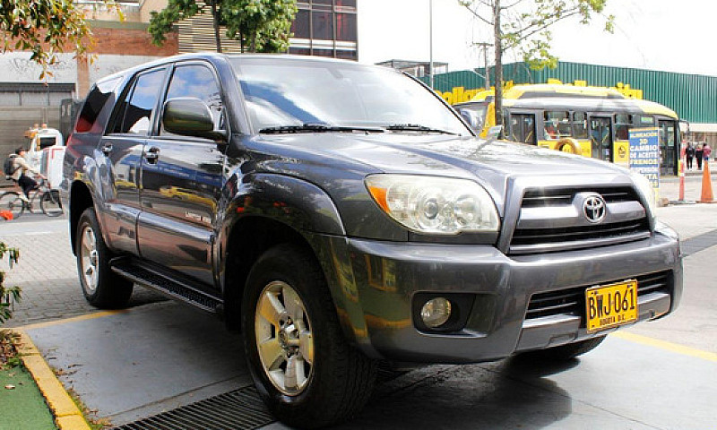 Toyota 4Runner 4.0 L...