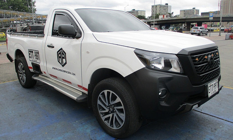 Nissan Frontier 2.5C...