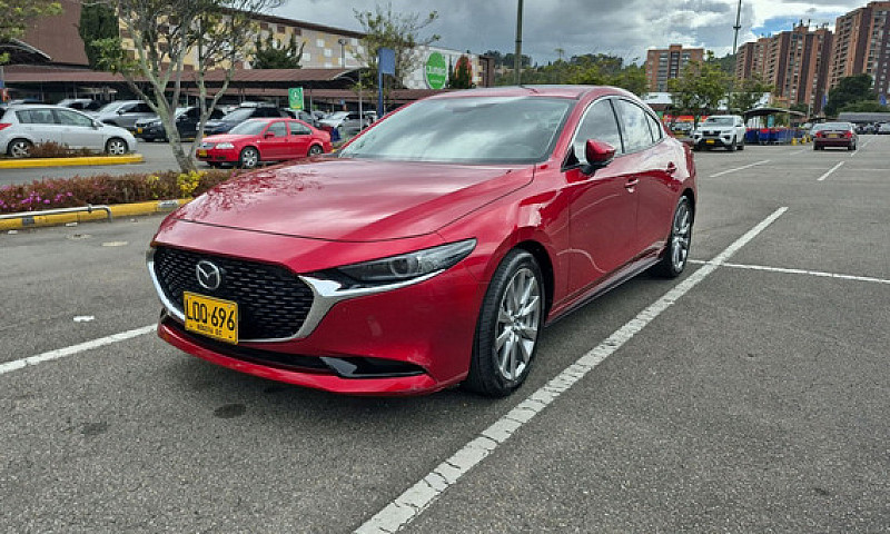 Mazda 3 2.0 Grand To...