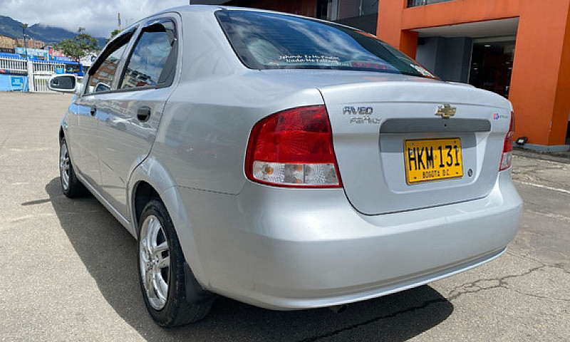 Chevrolet Aveo 1.5 F...