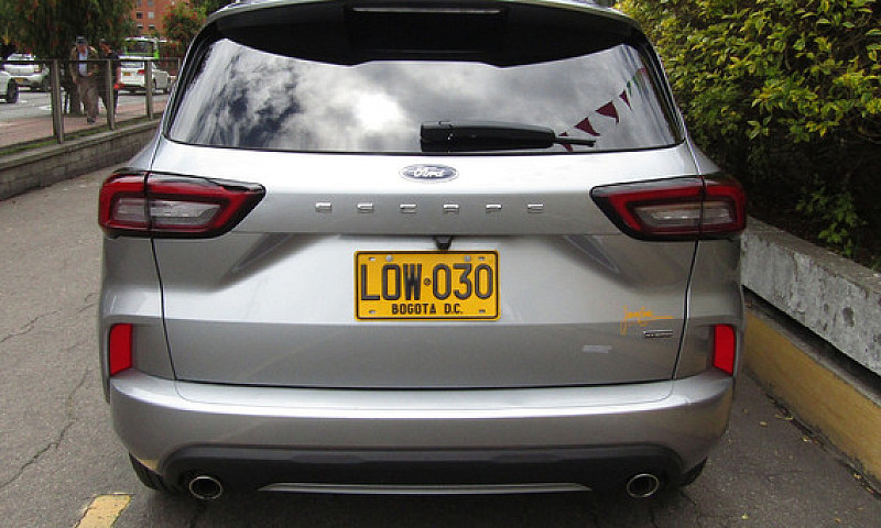 Ford Escape 2.5 St-L...