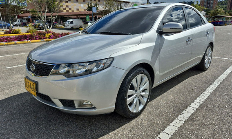 Kia Cerato Forte 1.6...