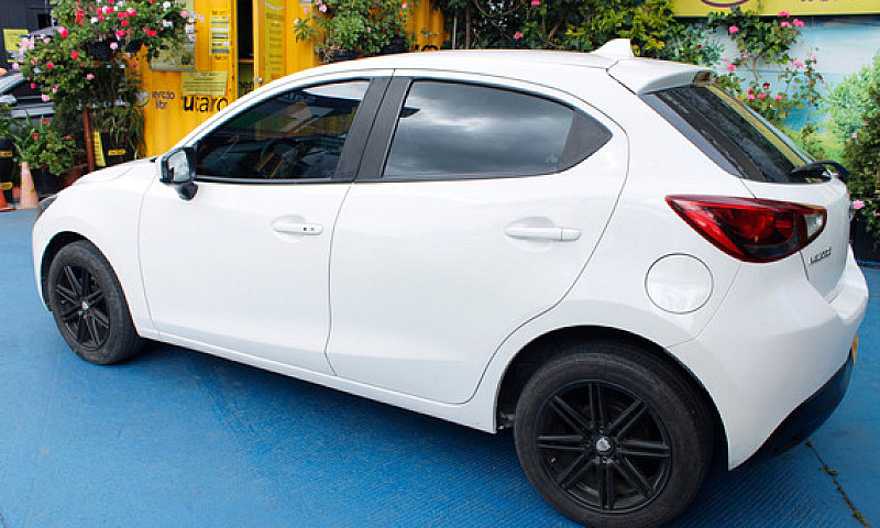 Mazda 2 Skyactiv Mt ...