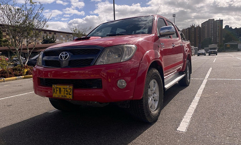 Toyota Hilux 3.0 Srv...