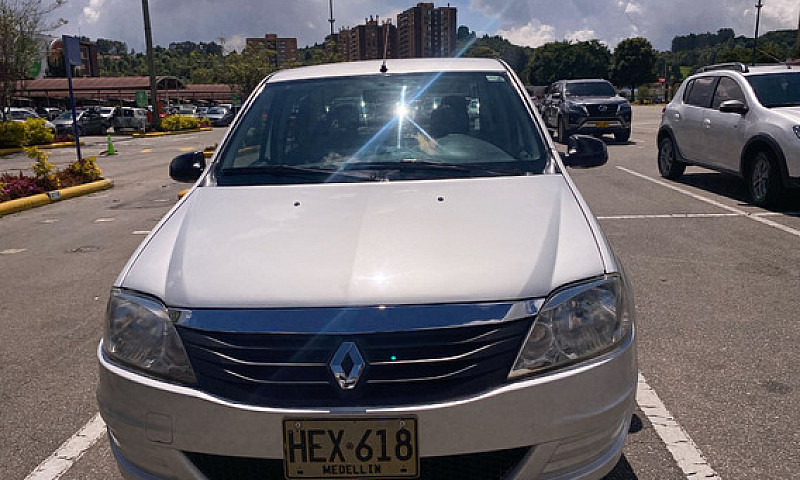 Renault Logan Expres...