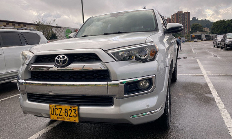 Toyota 4Runner 4.0 L...