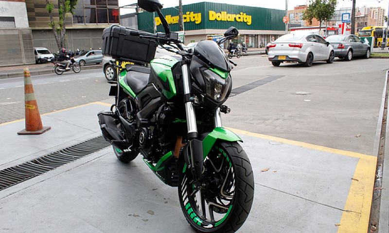 Bajaj Dominar 400 Ug...