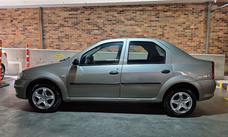 Renault Logan 1.4 Fa...
