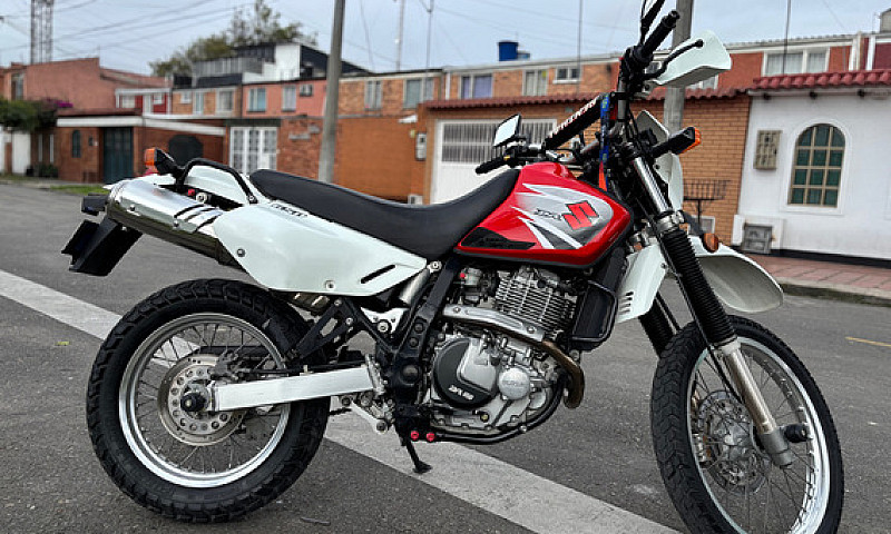 Suzuki Dr 650...