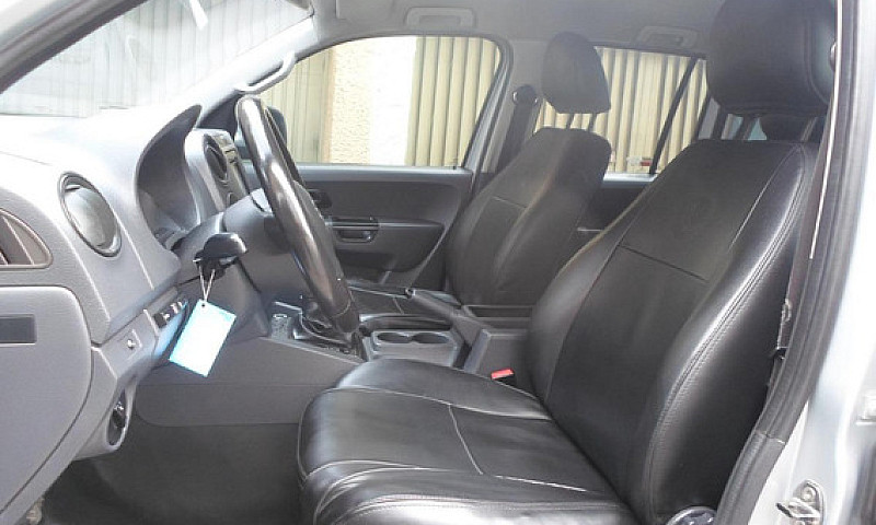 Volkswagen Amarok Em...