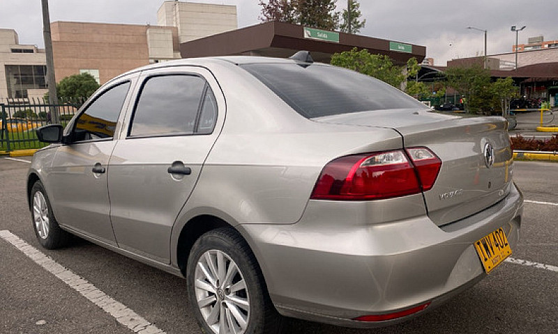 Volkswagen Voyage 1....