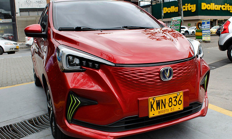 Changan E-Star Hb...