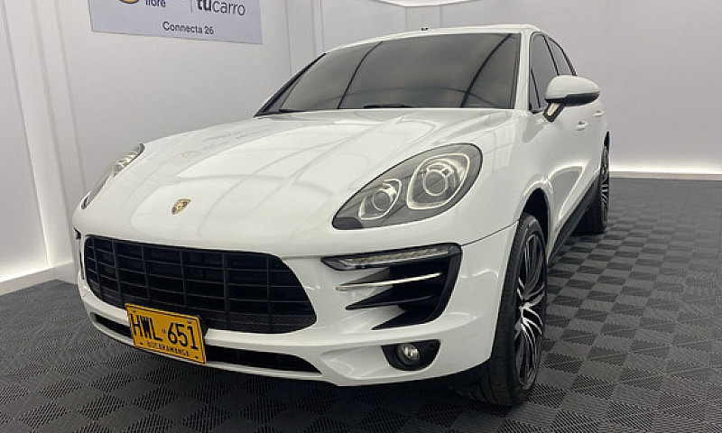 Porsche Macan ...