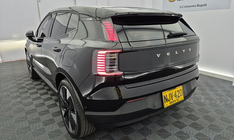 Volvo Ex30 Extended ...