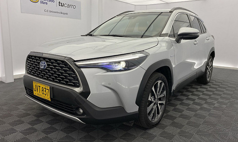 Toyota Corolla Cross...