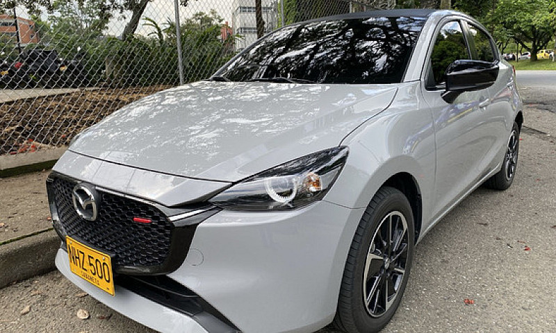 Mazda 2 2.0 Grand To...
