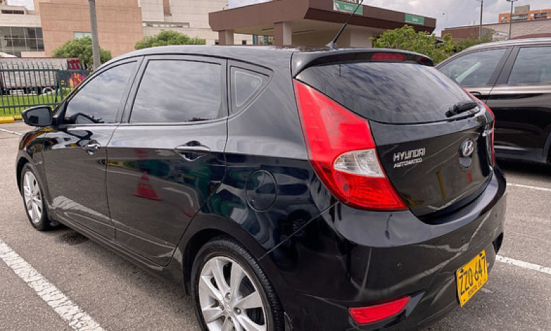 Hyundai Accent Gl 1....