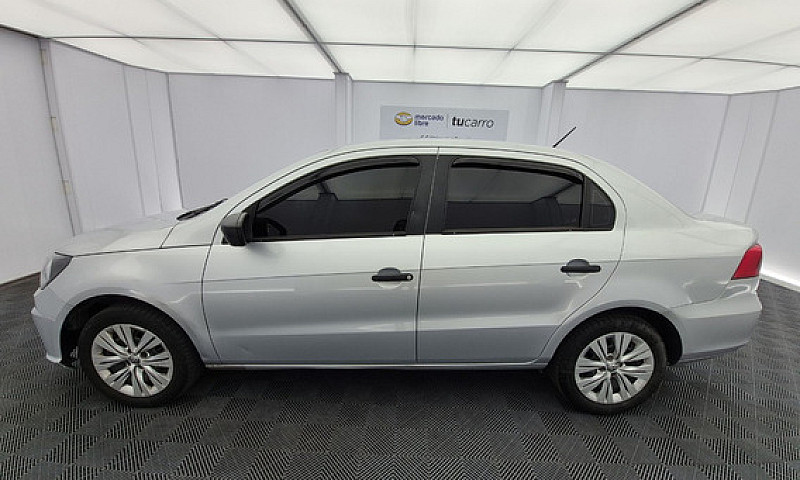 Volkswagen Voyage 1....